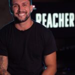 Arthur Picoli Instagram - Pra alegria de todos, REACHER, está de volta! Agora é com você: convoque sua galera pra assistir à 2ª temporada que tá recheada de ação e estratégia. Ah, e aproveite que novos assinantes @primevideobr tem 30 dias grátis. Não perde tempo não. Se tem ação, Tá no Prime! #publicidade #Reacher02