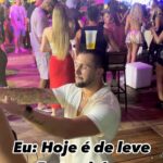Arthur Picoli Instagram - Eu e mais quem ? Hahahaha Td mundo tem um amigo assim, e se tu não tem, sinto muito, mas você é o amigo 😂😂