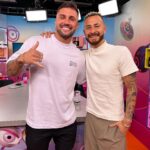 Arthur Picoli Instagram - Dia de participar desse programa irado do @bbb junto com meu mano @fred e essa dupla de apresentadoras que faz eu me sentir em casa @patriciaramos @jeskagrecco . Obrigado a toda a equipe pelo convite e pelo carinho ❤️ @gshow @globoplay #bbb #bbb23