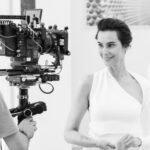 Arzum Onan Instagram – İşini seven insanlarla, başarısını kanıtlamış işlere imza atmak ne kadar  anlamlı.. Fotografımın olmadığı daha birçok arkadaşım var bu güzel filmimize emek veren. Çalışmalarımızın nihayetinde sizlerle buluşan 
Institut Esthederm’in Age Proteom ürününün kendi kategorisindeki ürünlere fark atıp, kısa sürede eczanelerde satış rekorları kırdığını öğrenince haklı gururumuzu paylaşmak istedim. Teşekkür ederiz🥰
@esthederm_tr #ageproteom