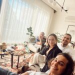 Arzum Onan Instagram – Misafirliğe geldik❤️ 
@hidayetkorkmaz_ 
@songulgoksel 
@salihaer19