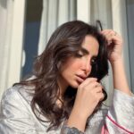 Asawer Ezzat Instagram – ‏يابَخت الي مبياخدِش كُل حاجة على اعصابهُ .