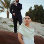 Asawer Ezzat Instagram - عامنا الاول من زواجنا احبك 🎆 @66nnv 📸