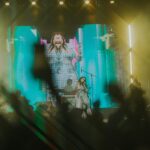 Asees Kaur Instagram – Bengaluru !! Thank you from me & my team for tremendous love ❤️ 

Shot by- @chiragpanchal__ @karanghodapictures 
Outfit- @_jimmyzdesigner_ 
Makeup- @makeupbykomalamhegde 
Hair- @hair_by__riya 

#aseeskaur #tarang2024 #concert