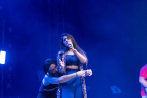 Asees Kaur Instagram - Saying thank you through pictures 😇
@i.fest @daiictofficial @spectal.management @tmtalentmanagement 

📸- @devthakkarz @karanghodapictures 
@its_kishan_creation

#aseeskaur #live #ahemdabad