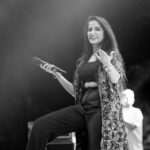 Asees Kaur Instagram - Saying thank you through pictures 😇 @i.fest @daiictofficial @spectal.management @tmtalentmanagement 📸- @devthakkarz @karanghodapictures @its_kishan_creation #aseeskaur #live #ahemdabad