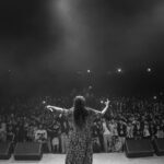 Asees Kaur Instagram - Saying thank you through pictures 😇 @i.fest @daiictofficial @spectal.management @tmtalentmanagement 📸- @devthakkarz @karanghodapictures @its_kishan_creation #aseeskaur #live #ahemdabad