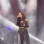 Asees Kaur Instagram - Setting the stage on fire with that performance! @aseeskaurmusic at #BMP2023 ❤️🔥 #Saregama #SaregamaMusic #AseesKaur #BollywoodMusicProject