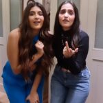 Asees Kaur Instagram - Haapy girls are the prettiest 💕 haina Thank you for loving #JaaneJaa & keep making these beautiful reels 🥰 #aseeskaur #nimritahluwalia #stebinben #soorajpancholi
