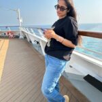 Asees Kaur Instagram - All work & no play makes Jack a dull boy !!!! Mandatory fun with fam on the cruise 🚢…… AseesKaur, family, fun, trip