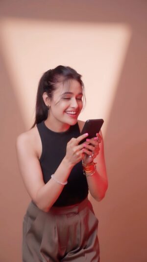 Asees Kaur Instagram - Cos its trending 😍 again