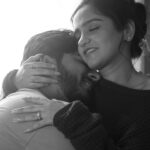 Asees Kaur Instagram - Closest to my heart like Khayaal ❤️ Goldsss Aap aur Music 💫 #khayaal #aseeskaur #goldiesohel