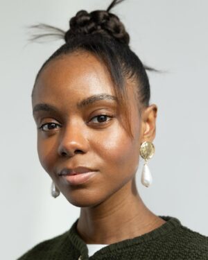 Ashleigh Murray Instagram - Grateful to be alive, for inspirations, and those who let me be vulnerable, fallible, and creative. 
Thank you, @bymarshalarose 🤍🤍

Photographer: @bymarshalarose 
Wardrobe: @hm @madewell 
Hair & Makeup: me