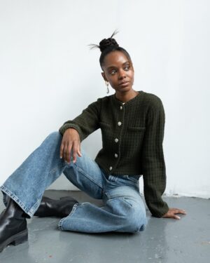 Ashleigh Murray Instagram - Grateful to be alive, for inspirations, and those who let me be vulnerable, fallible, and creative. 
Thank you, @bymarshalarose 🤍🤍

Photographer: @bymarshalarose 
Wardrobe: @hm @madewell 
Hair & Makeup: me