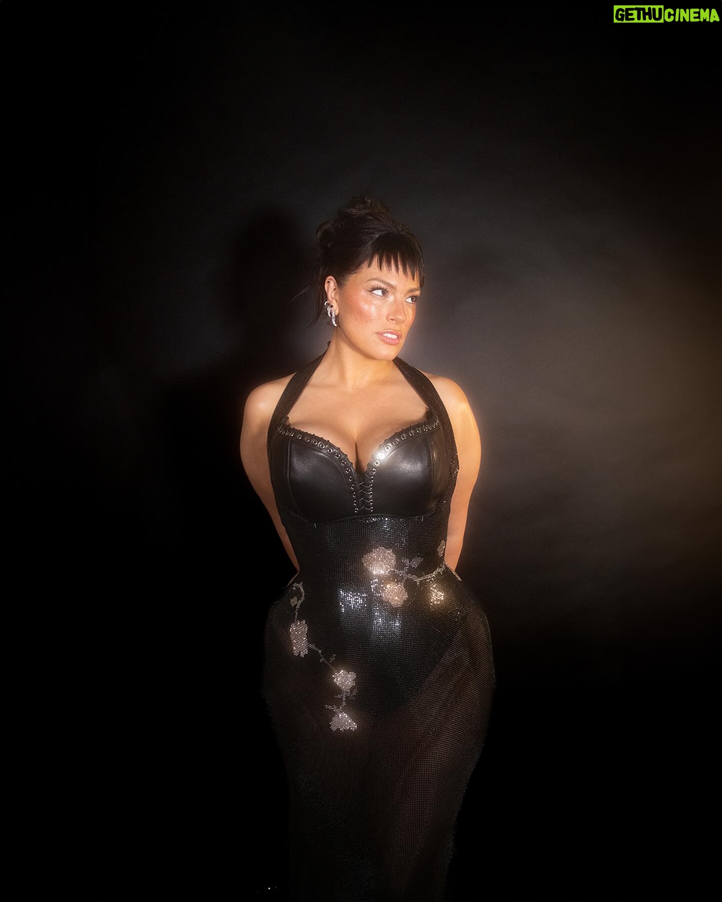 Ashley Graham Instagram - WOWWW - what an enchanting Met! 🌸✨ A HUGE thank you to @ludovicdesaintsernin and his team for their extraordinary dedication and craftsmanship. This dress is a true work of art, each piece of metal and Swarovski crystal was meticulously hand placed; 500 hours of hand work went into this extraordinary gown — they understood the assignment. @tiktok, thank you for being such fun partners in this whirlwind journey, thank you for being my date to the MET!! And to Anna and the @voguemagazine team, this will be a year to remember - let’s go host the red carpet!!! I can’t wait to see everyone’s looks! 🌺💫 #MetGala #LdSS Designer: @ludovicdesaintsernin
Stylist: @mrsemilyevans Photographer: @lucyhelenaa Makeup: @shablamgela Hair: @justinemarjan Nails: @Harrietwestmoreland @millymason_ Dress @ludovicsaintsernin Diamonds @jaredthegalleriaofjewelry Shoes @ginashoesofficial Agent: @meansss