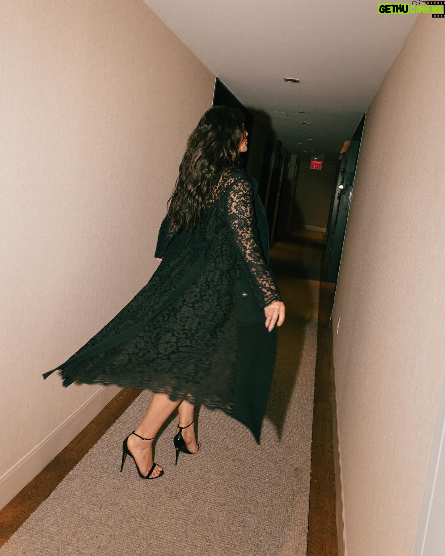 Ashley Graham Instagram - en route to broadway