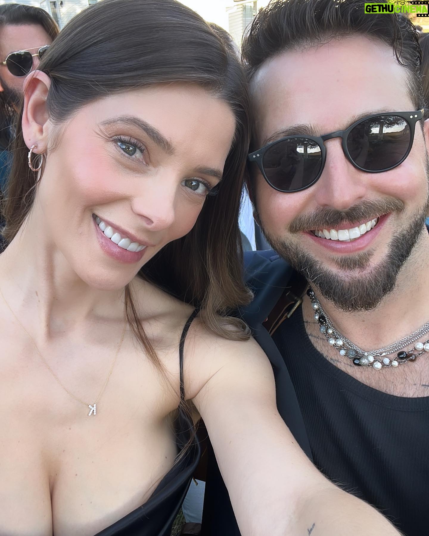 Ashley Greene Instagram - Quick trip to South Carolina to celebrate the @captnquinn and @ivenise_quinn love story. #welovelove