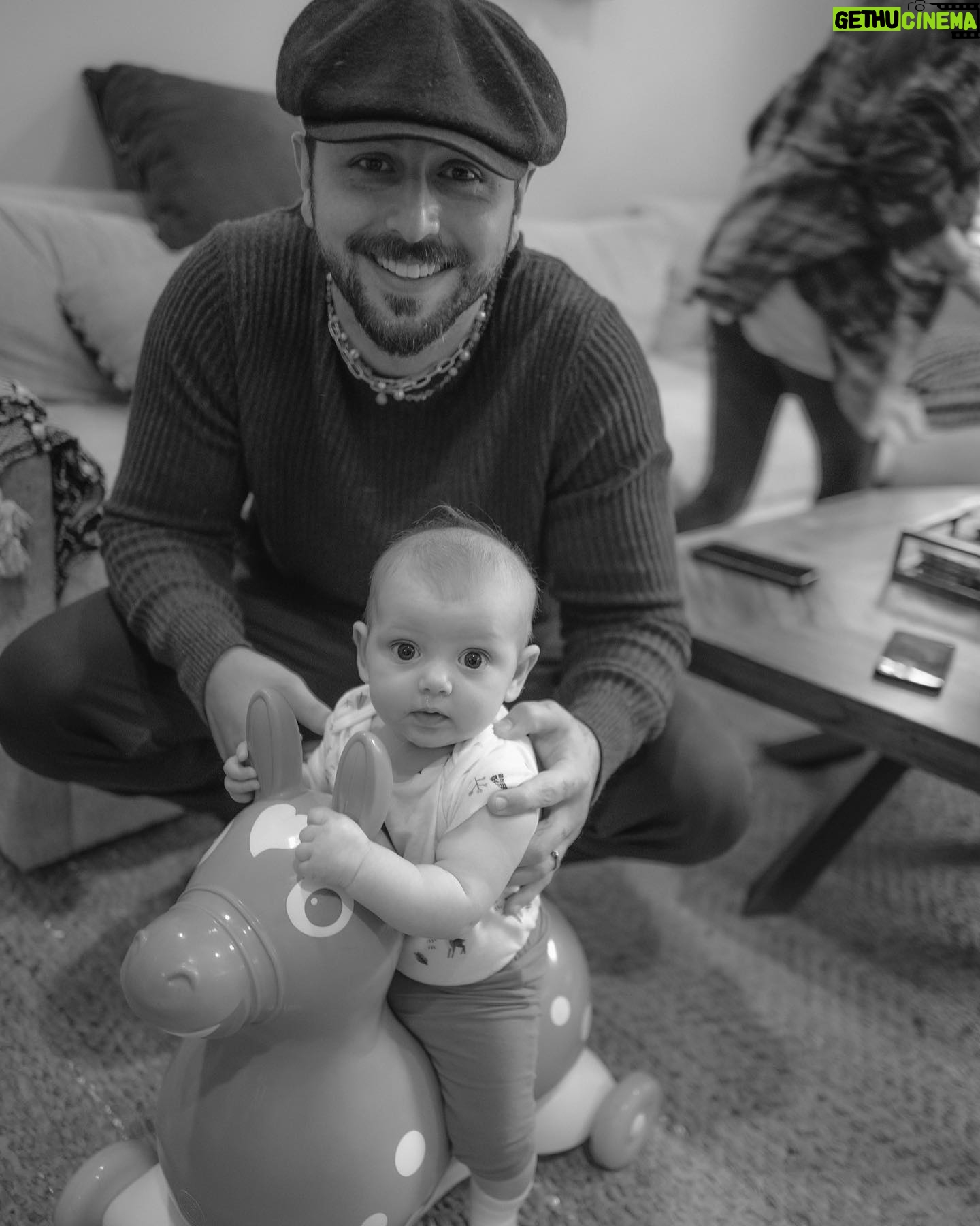 Ashley Greene Instagram - My Valentines. Today and everyday. Heart is full. #valentines #mywholeworld