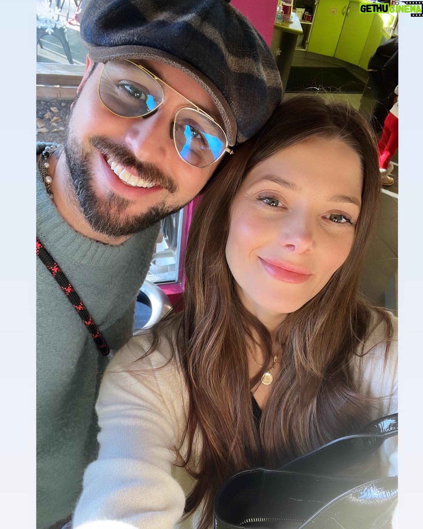 Ashley Greene Instagram - My Valentines. Today and everyday. Heart is full. #valentines #mywholeworld
