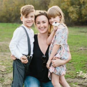 Ashley Johnson Instagram - My niece and nephew (they’re twins) are pretty much the coolest. In lieu of presents for their 11th birthday, they asked friends and family to make donations to @charitywater. Today’s the last day of their campaign and should you feel like sharing, the link is in my bio. I love them so very much and I’m so lucky I get to be their Auntie.