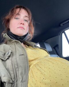 Ashley Johnson Instagram - Bellie. Bite progression tests. Anna.