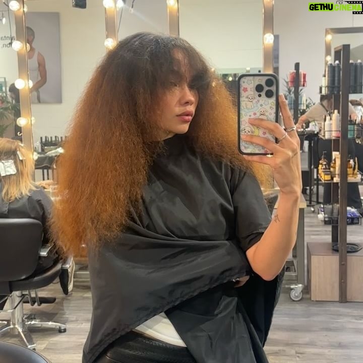 Ashley Moore Instagram - The Process! @alyssawoodhair Blessed this mess 💇🏽♀️