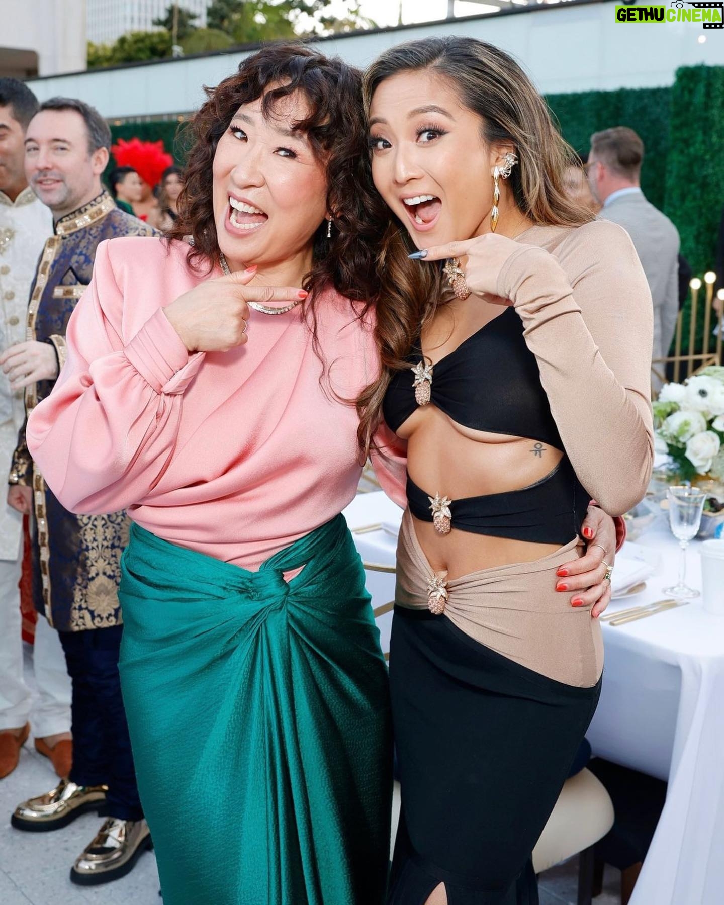Ashley Park Instagram - 🍍✨ mom & dad as my dates to #GoldGala was so special. yay @goldhouseco @bingchen for bringin #aapi fam together!! yay @joyridemovie A100 honorees🫰🏼