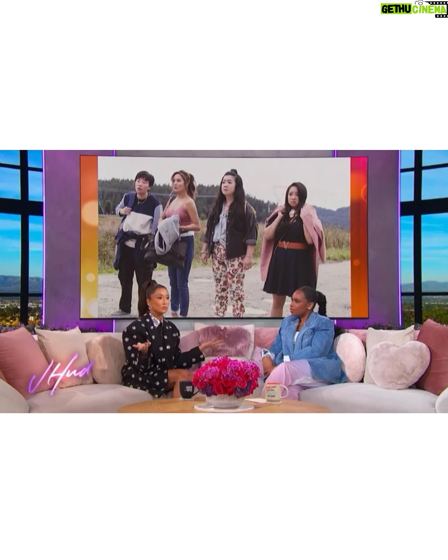 Ashley Park Instagram - ⚪️🖤spotted playing and panting at @jenniferhudsonshow with lovely @iamjhud talkin all the things :)