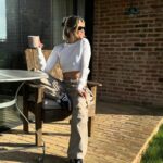 Ashley Roberts Instagram – Bank hols 🐣