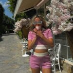 Ashley Roberts Instagram - Past few days have been 🌊🫶🏼🐠🤍👙🧴🍨