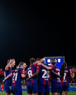 Asisat Oshoala Instagram - Football is an ART.  Enjoyed that one 😘#ChampionsLeagueNight #Alhamdulilah
