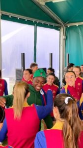 Asisat Oshoala Instagram - Gràcies per tot, SuperZee ❤️ Et trobarem a faltar 🫶 We will miss you! 🥹