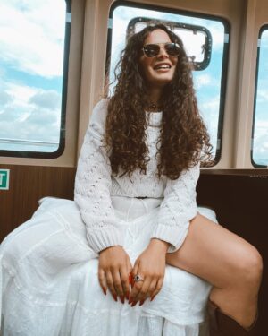 Aslı Bekiroğlu Instagram - Okyanusun sesi 🪼