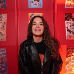 Aslı Bekiroğlu Instagram - Mutluluk🤝Algida ♥️ Koşuşturmacayla unuttuğumuz mutlu olmayı bize yine @algidaturkiye hatırlattı😍 Kanyon’un ortasında yer alan bu mutluluk müzesini 8 Mayıs’a kadar ziyaret edebilirsiniz, zaman tüneline girince gözler dolacak uyarıyim🥹 #AlgidaMutlulukMuzesi #işbirliği