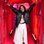 Aslı Bekiroğlu Instagram - Mutluluk🤝Algida ♥️ Koşuşturmacayla unuttuğumuz mutlu olmayı bize yine @algidaturkiye hatırlattı😍 Kanyon’un ortasında yer alan bu mutluluk müzesini 8 Mayıs’a kadar ziyaret edebilirsiniz, zaman tüneline girince gözler dolacak uyarıyim🥹 #AlgidaMutlulukMuzesi #işbirliği