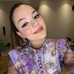Aslıhan Kapanşahin Instagram - Uzun süredir heyecanla beklediğimiz @kurtuluslisesidizi’nin özel gösterimine beni hazırlayan herkese kocamaaan sarılıyorum💖 #reklam