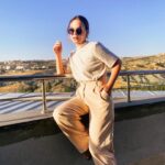 Aslıhan Kapanşahin Instagram - akşam güneşini yakaladık🌞🧡