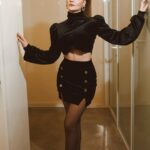 Aslıhan Kapanşahin Instagram – 🤍
Fotoğraf @nadirozkan 
Styling @busraissik 
Makyaj @erkanuluc 
Saç @tolgayldrmhairdesign