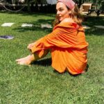 Aslıhan Kapanşahin Instagram - Toprağın ve güneşin enerjisiyle yenilendiğimiz bir iki gün🌞