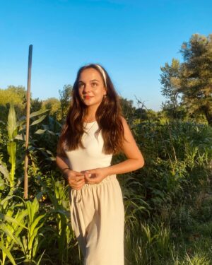 Aslıhan Kapanşahin Instagram - 🌾🌼🌞
