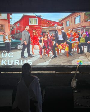 Aslıhan Malbora Instagram - İyi ki!!! 
İzleyen destek olan herkese bin teşekkür! ♥️
