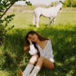 Aslıhan Malbora Instagram – Evet şort giydim ama görüyorsunuz ki sütyen de giydim. Halbuki genelde giymem.
