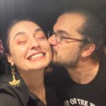 Aslihan Gurbuz Instagram – Her şeyin geçtiğini iliklerime kadar tecrübe ettiğim eski yaşımı bu zat-ı şahanelerle tecrübe ettim🙏🏻
İYİLER ile karşılaşmak tek dileğim bu gıcır yaşımda❤️
Çok şanslıyım be🐣