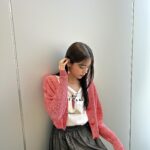 Asuka Kijima Instagram - 今日もお疲れさまです🫶🏻 衣装 cardigan @lilliancarat_official skirt,tops @ladymade_official