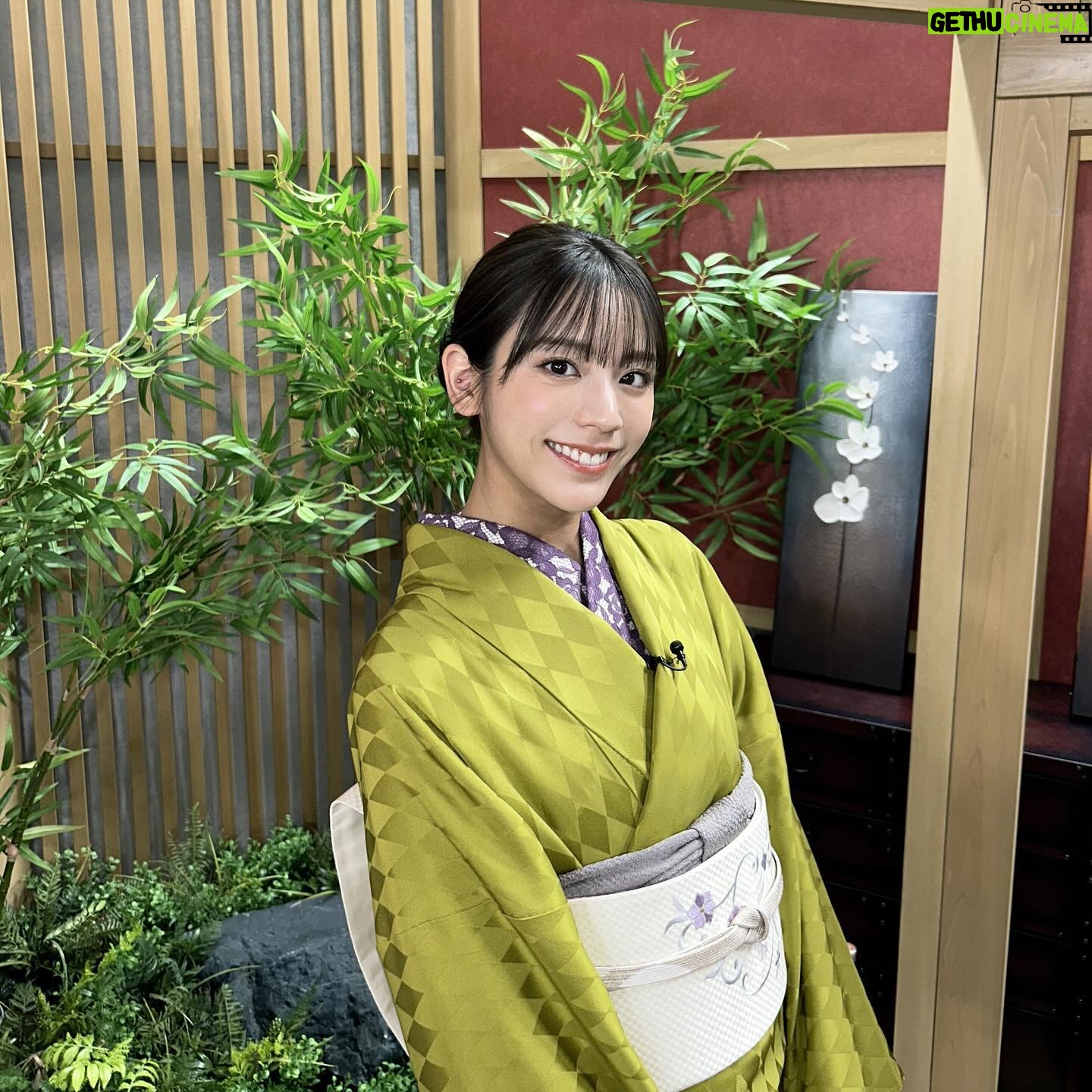 Asuka Kijima Instagram - 収録のたびに、素敵なお着物を着られることが楽しい。 背筋がピンと伸びる思いになります。 船越さんに 板についてきたよ!って言っていただきました😂 #おとなの嗜呑