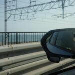 Asuka Kijima Instagram - ‍ 通学中に毎日電車から見ていた景色を眺めながら、久しぶりに地元の大好きな場所へ。 高校生のときはスタバに行くことがおしゃれ！ という時期でして…😂（あるよね？笑） 明石海峡大橋と海が見えるこのスタバに友達とよく行ってた☺︎ おすすめは夜の景色なのですが、日帰りだったので明るい時間に✨ 風が強かったけどどうせならと思いテラス席を選んだよ🫶🏻 海を見ながらまったりと過ごせました。 　 　 この日は父にも数年ぶりに会えて嬉しかった。 とっても元気そうで良かった〜 毎日1時間ウォーキングしてるらしい😳見習わないと！！ 64歳だけど姿勢が良くてすらっとしてる父が素敵でした。 ‍　 ‍