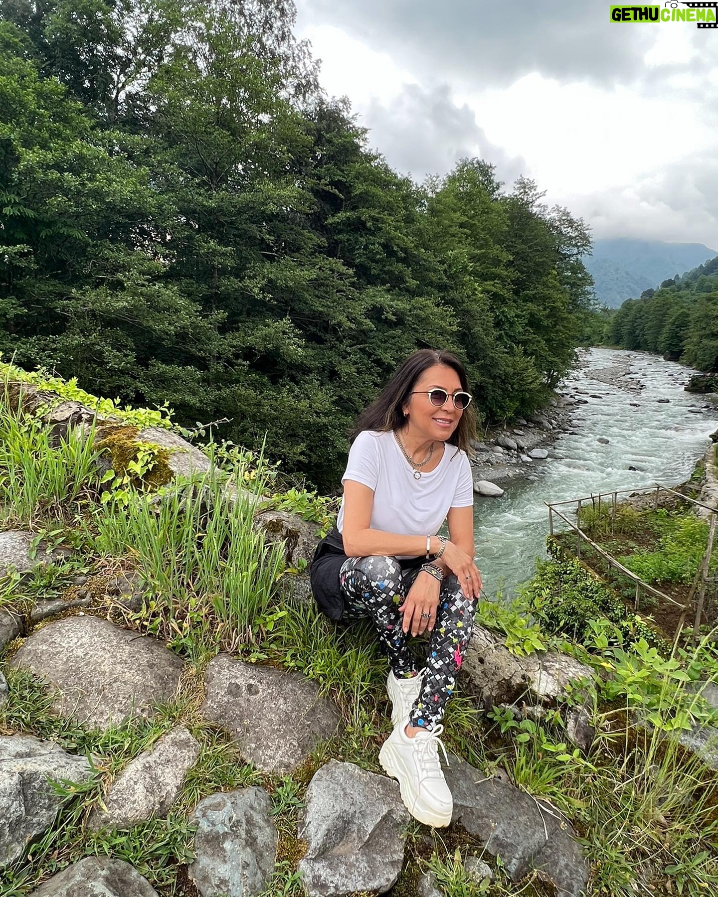 Asuman Dabak Instagram - Köprü gibi ol ,onun gibi dur şu hayatta ,gelen gelsin yargılama sonra da geçip gitsin ..ne de güzel demiş şair🔗