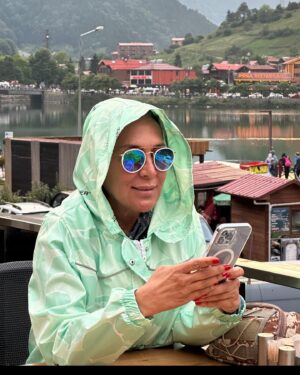 Asuman Dabak Instagram - Güzel haberler olsun 😎 niyetimiz ciddii..📺🎭🎬