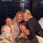 Asuman Dabak Instagram - Ne güzel geldin girdin hayatıma, iyi ki oldun ,iyi yürekli güzell Burcu’mmm, çookk mutlu yılların olsun sevdiklerinle ,çokk eğleneceğimiz çoookkkk güleceğimiz nice yıllarda hep birlikte olalım balımmm çookkk seviyorummm seni hep olll 💕💋💋💋💐💃🏽💃🏽🍷🍷🌈🙏 @burcuhtt
