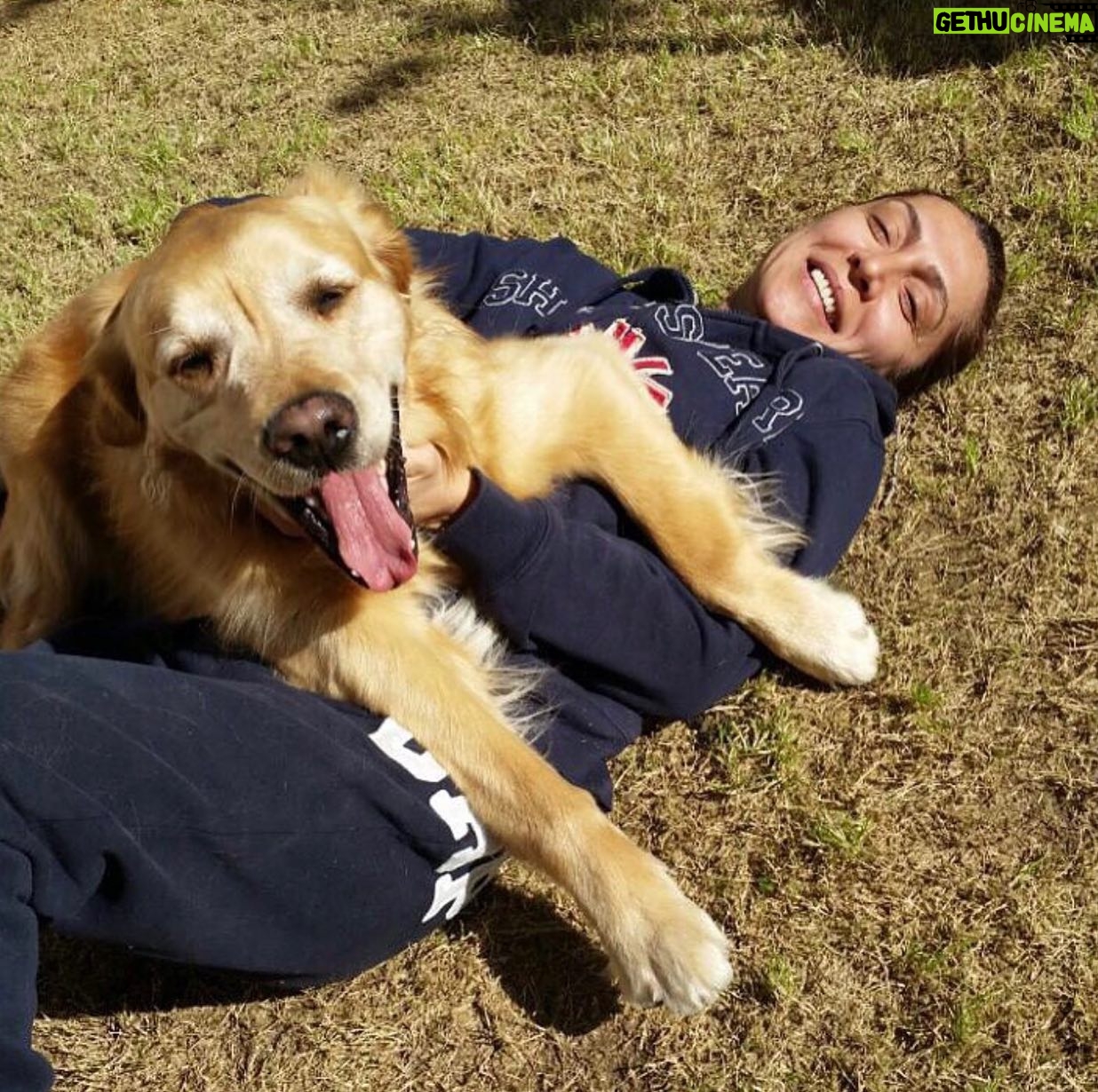 Asuman Dabak Instagram - Bize Hergün Bayramdı Canımmmmm Oğluummmm Dost’mmmmmm Huzurla Uyuuu💕🐾🐾💐🙏 #DostDabakMelekOldu💐